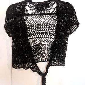 Gorgeous vintage crochet cropped sweater